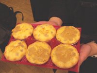 Taste traditional english Christmas sweets – mince pie